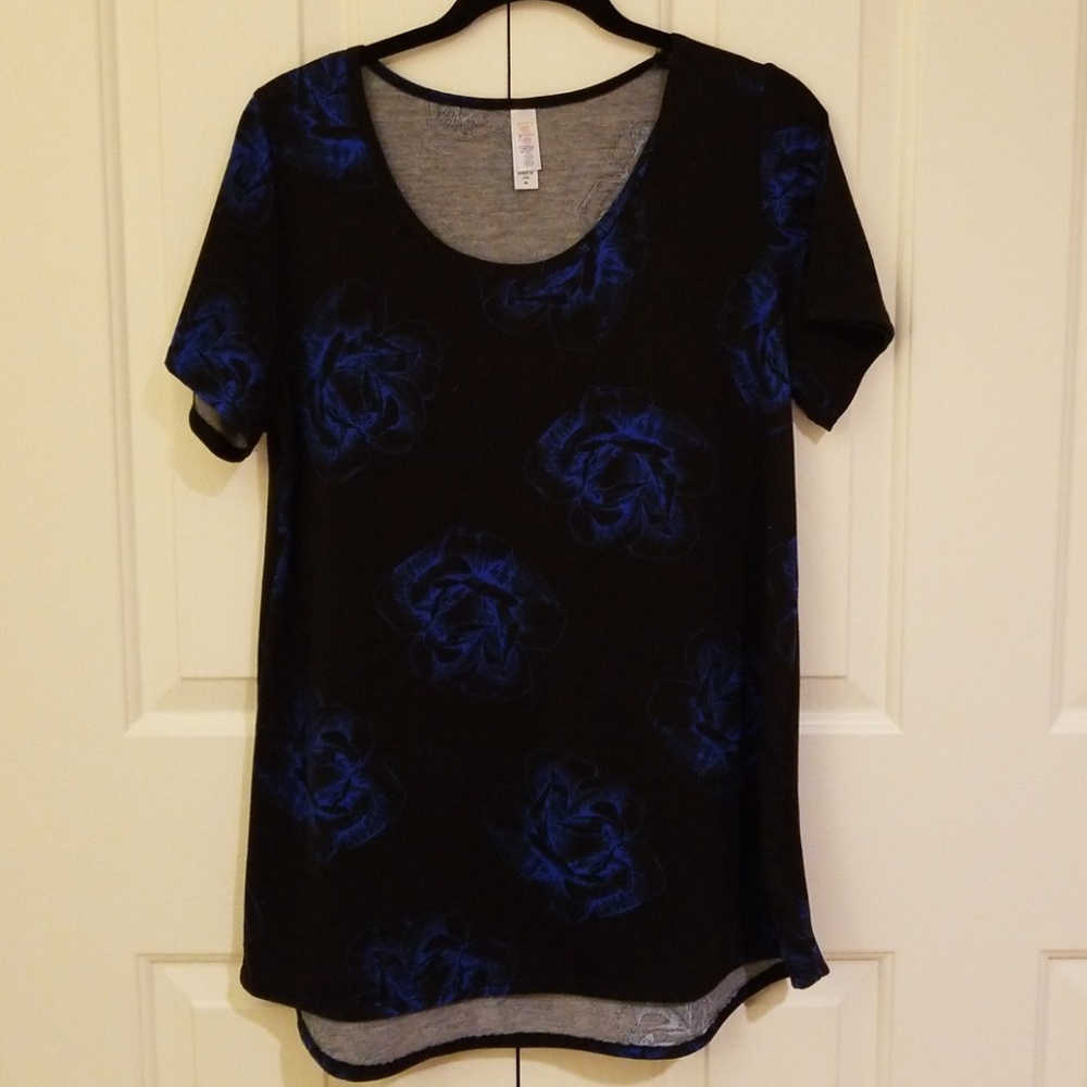 Lularoe Medium Classic T